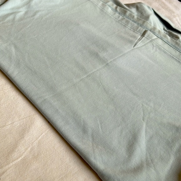 Baby blue abercrombie shirt,good quality and very nice - Picture 4 of 4